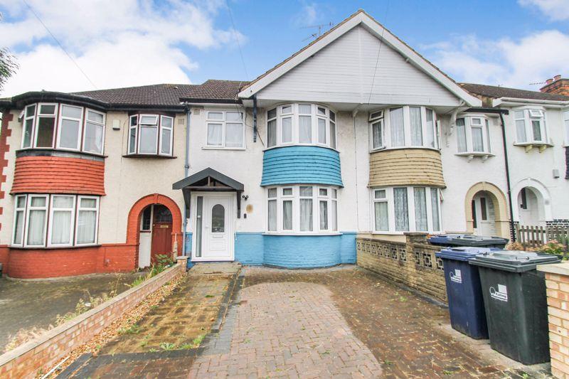 Currey Road, Greenford 3 bed terraced house for sale £500,000