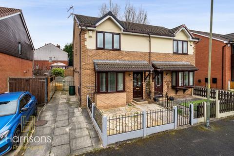 3 bedroom semi-detached house to rent, Common Lane, Leigh *AVAILABLE NOW*