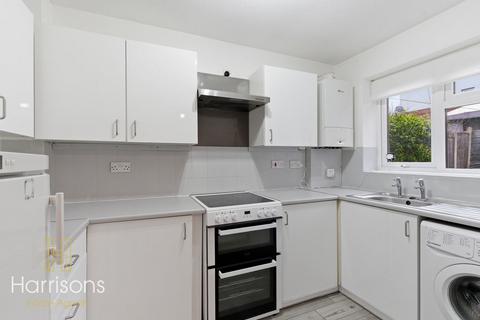 3 bedroom semi-detached house to rent, Common Lane, Leigh *AVAILABLE NOW*