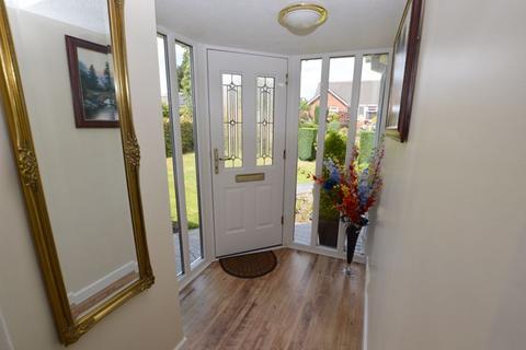 3 bedroom detached bungalow for sale - Moorfield Crescent, Lowton, WA3 1AJ