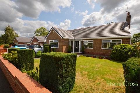 3 bedroom detached bungalow for sale, Moorfield Crescent, Lowton, WA3 1AJ