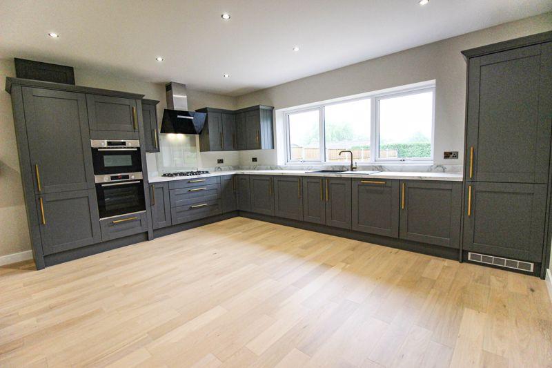 Cellarhead Road, Werrington, Staffordshire, ST9 3 bed semidetached
