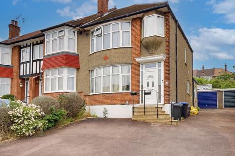 3 bedroom end of terrace house for sale, Windmill Gardens, Enfield