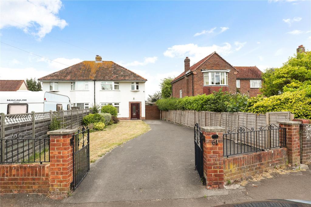 Stoddens Road, BurnhamonSea, Somerset, TA8 3 bed semidetached house