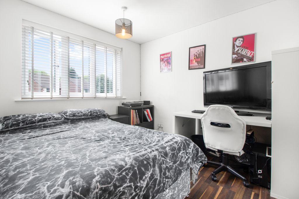 Bedroom 2 (Double)