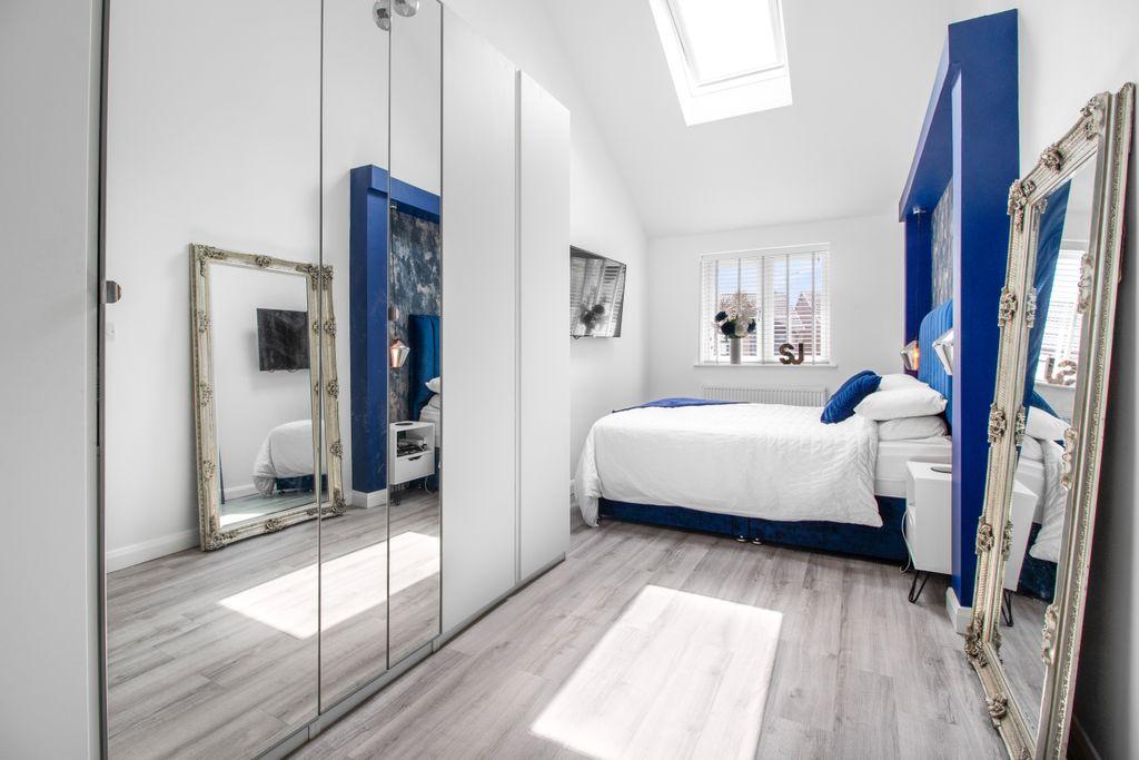Bedroom 1 (Double with Ensuite)