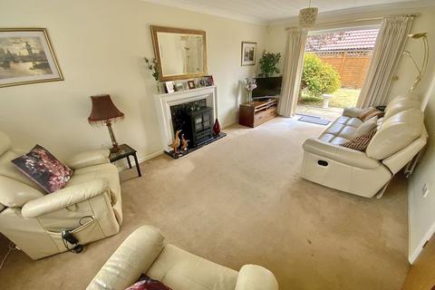 4 bedroom detached house for sale - Lechlade Gardens, Littledown, Bournemouth