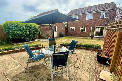 27 Lechlade Gardens, Bournemouth, BH7 7JD