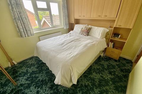 27 Lechlade Gardens, Bournemouth, BH7 7JD