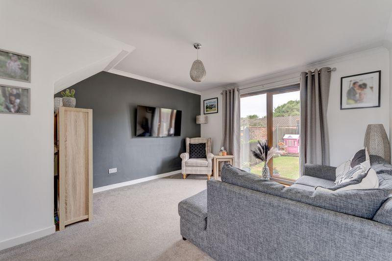 6 Tarryholme Drive, Irvine, KA12 0DR 2 bed terraced house £85,000