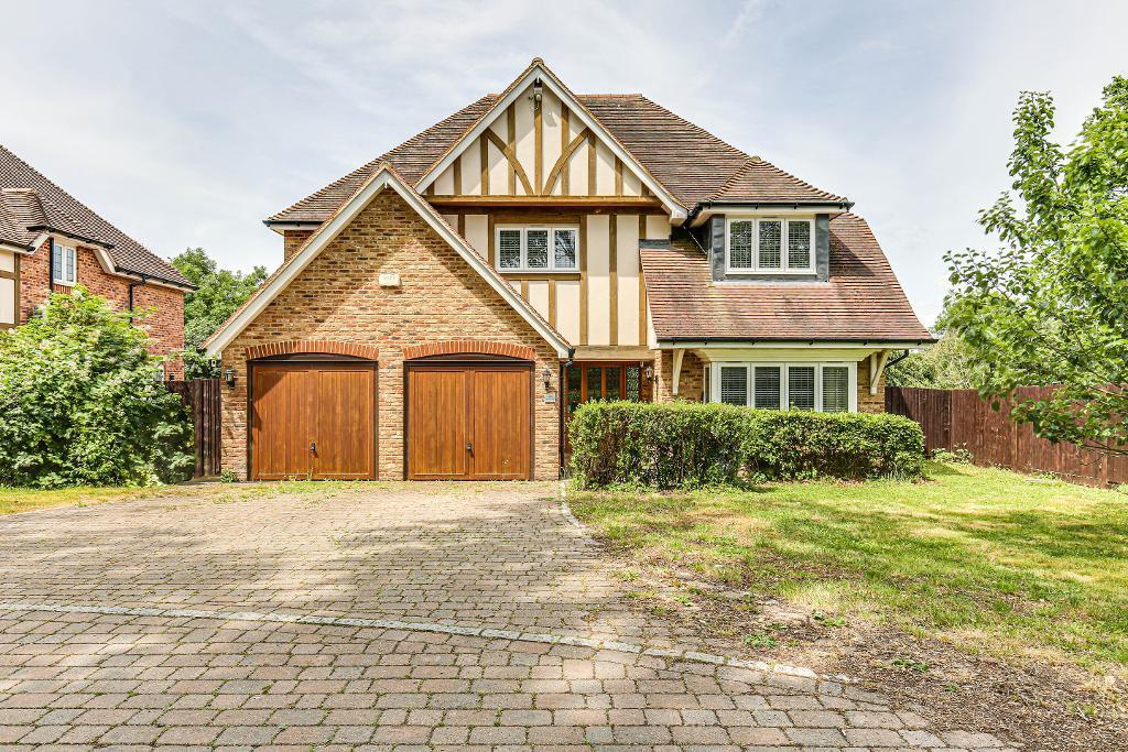 Torwood Lane, Whyteleafe, Surrey, CR3 0HD 5 bed detached house for sale