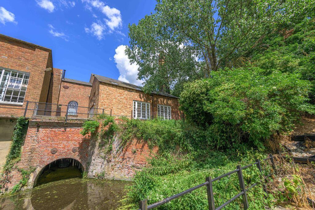 South Brink, Wisbech, Cambs, PE14 0RZ 4 bed character property for sale