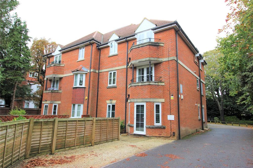 Wellington Road, Bournemouth, Dorset, BH8 2 bed apartment for sale £