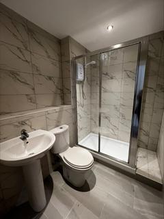 2 bedroom flat to rent, Barrland Street, Pollokshields, Glasgow, G41