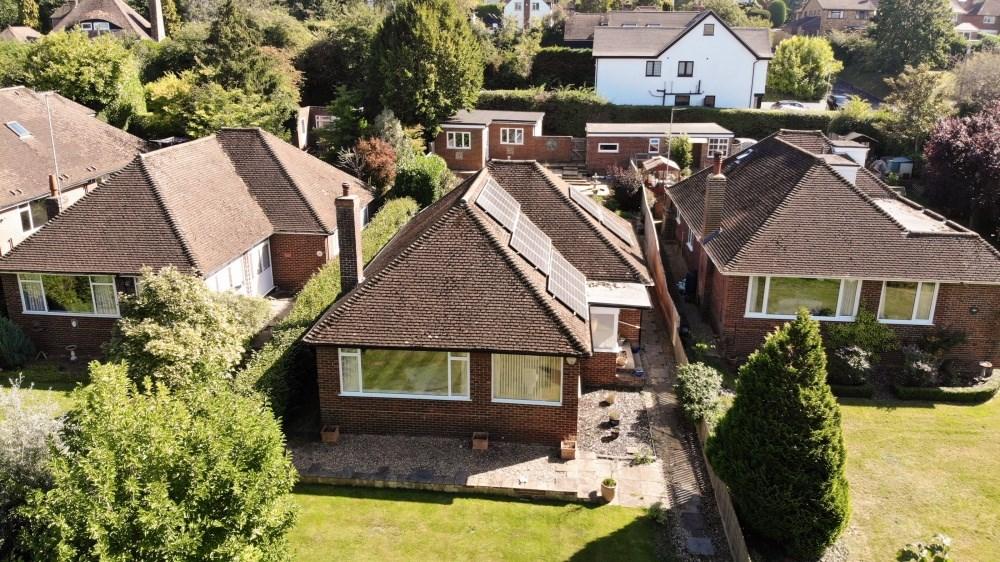 Gravel Hill, Chalfont St Peter SL9 3 bed bungalow for sale £780,000