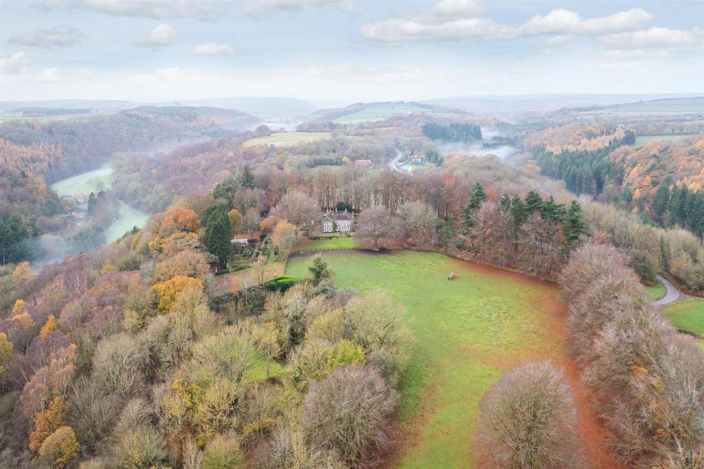 Lingmoor House Aerial