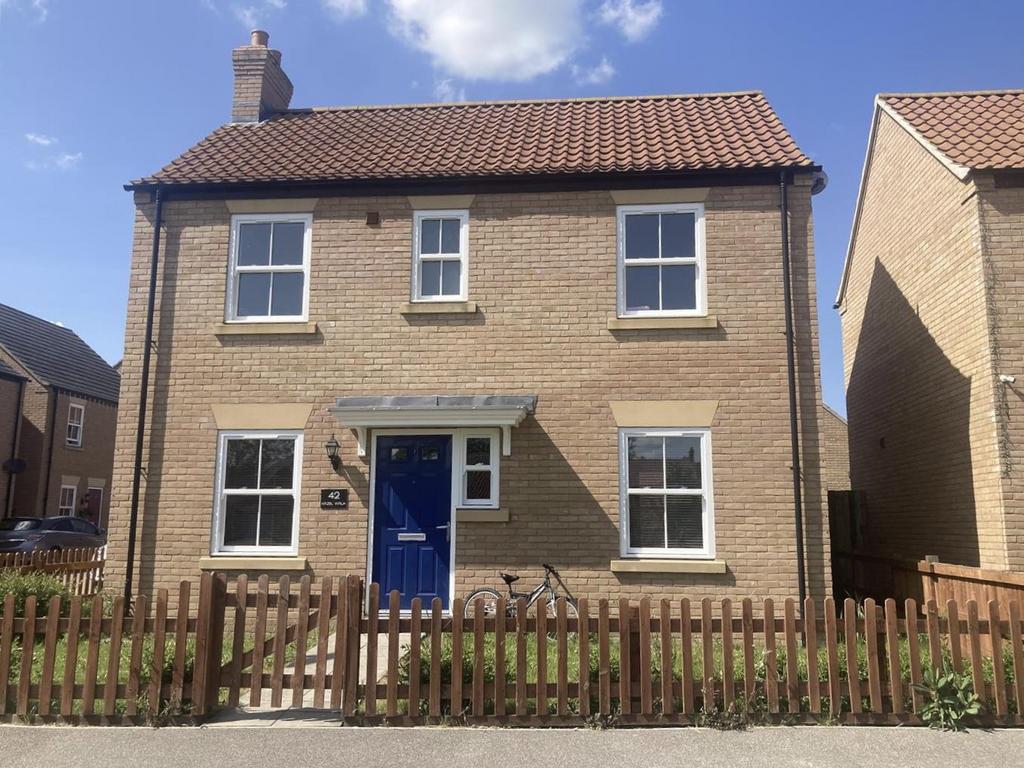 Hazel Walk, Alford 3 bed detached house £925 pcm (£213 pw)