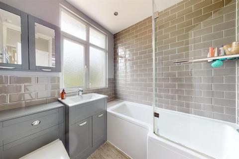 10 Hillingdon Road, Gravesend, DA11 7LG