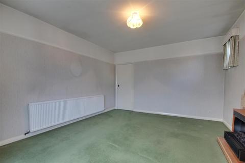 71 Shirley Drive, Worthing, BN14 9BB