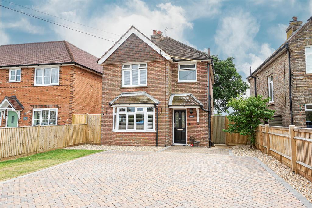 The Green, Ninfield, Battle 3 bed detached house for sale £465,000