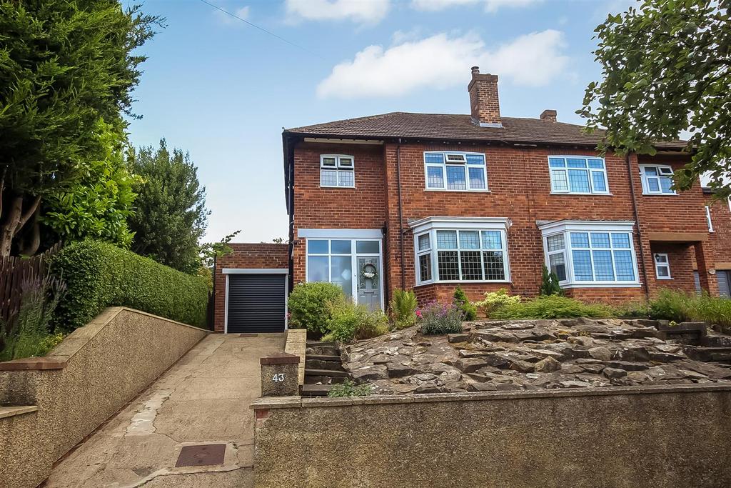Woodcrest Road, Darlington 3 bed semidetached house for sale £335,000