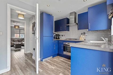90 Bailey Avenue, Meon Vale, Stratford-upon-avon, CV37 8QW