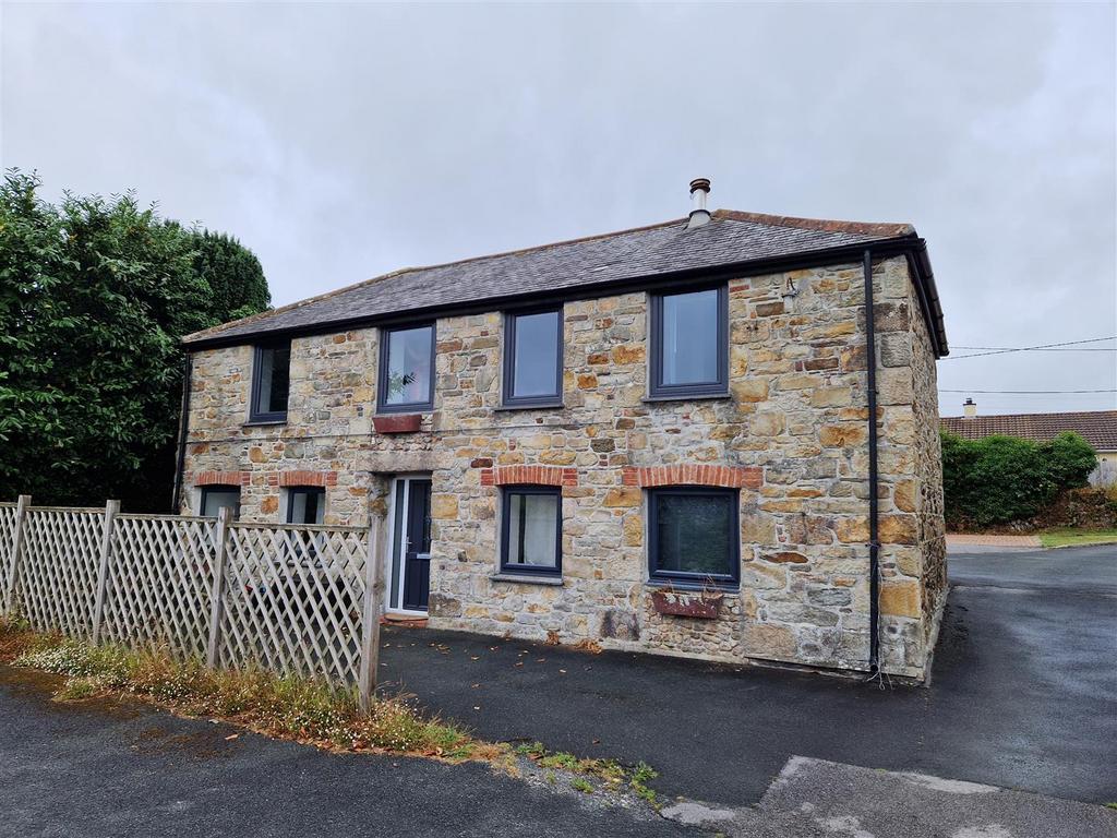 Blackwater, Truro 1 bed flat £775 pcm (£179 pw)