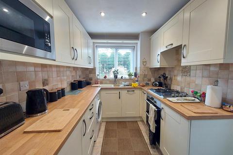 5 Ashdene Close, Hartlebury, Kidderminster, DY11 7TN
