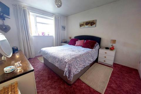 5 Ashdene Close, Hartlebury, Kidderminster, DY11 7TN
