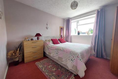 5 Ashdene Close, Hartlebury, Kidderminster, DY11 7TN