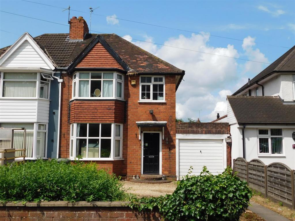 Stourport Road, Kidderminster 3 bed semidetached house for sale £215,000