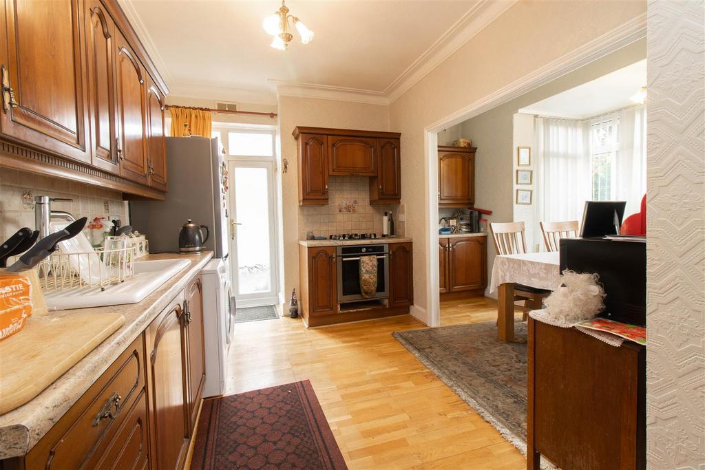 Kitchen/Dining Room