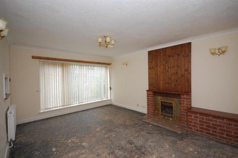 2 bedroom detached bungalow for sale, Fairburn Drive, Garforth, Leeds