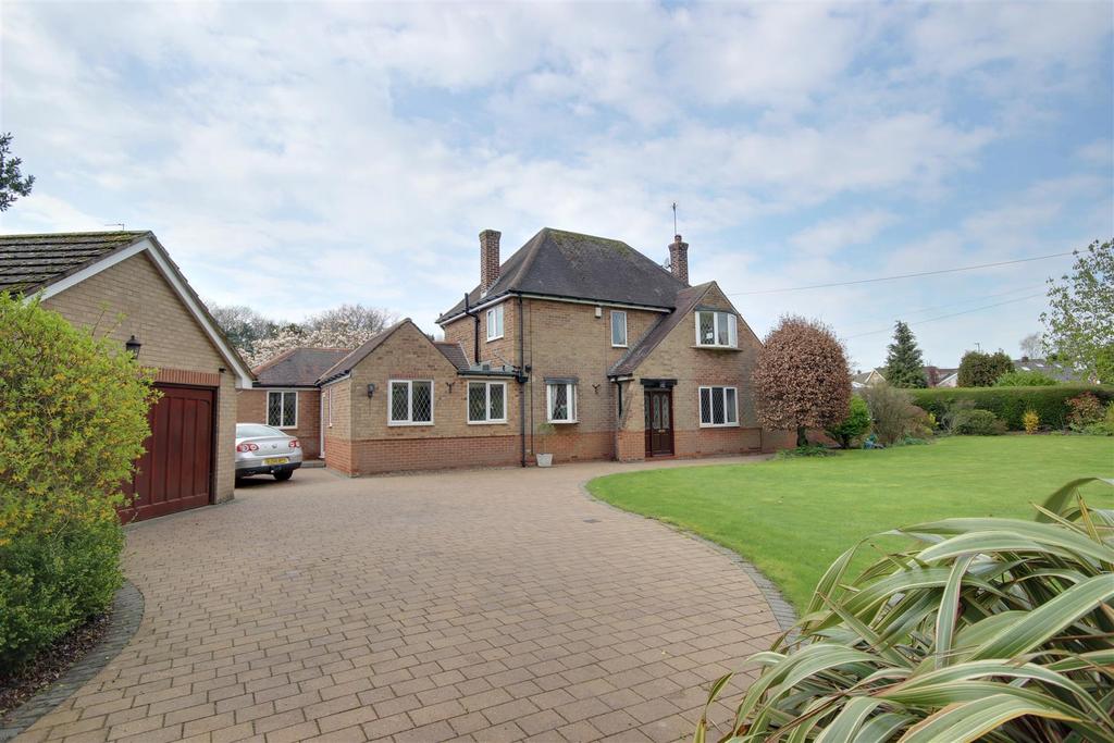 West Leys Road, Swanland 3 bed detached house for sale £550,000