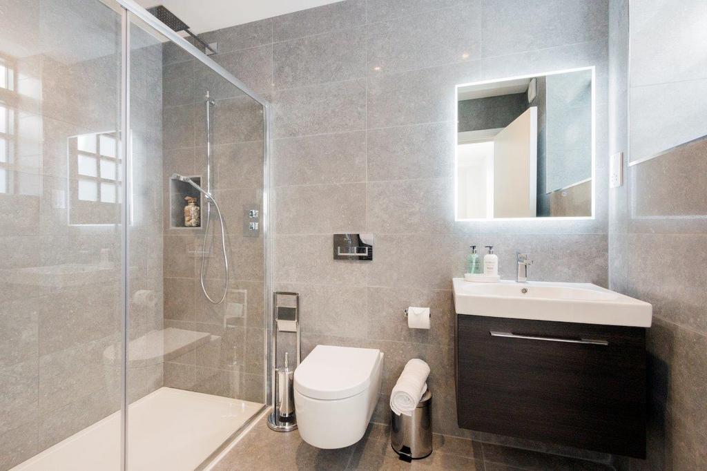 Bath1 - Copy.jpg