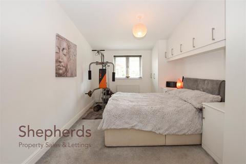 25 Ashdown Crescent, Cheshunt, Waltham Cross, EN8 0RS