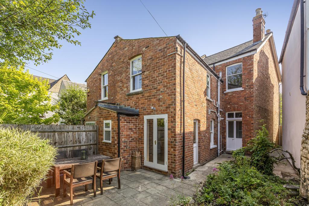 9 Leckhampton Road 320399   (18).jpg
