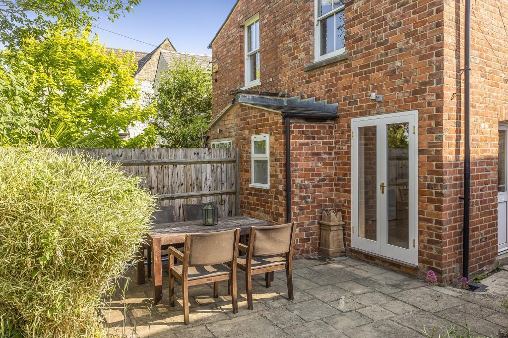 9 Leckhampton Road 320399   (19).jpg