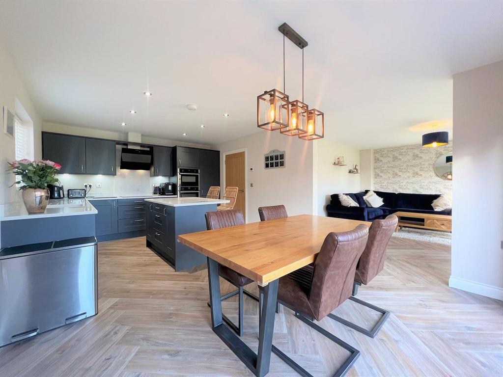 Romney Drive, Beverley 4 bed detached house for sale £450,000