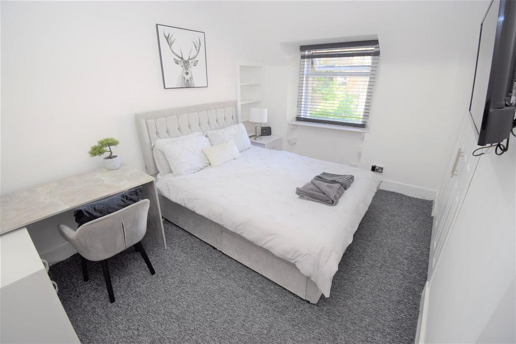 Bedroom.jpg