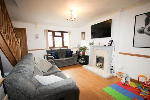 2 bedroom semi-detached house for sale, Wordsworth Close, Cheadle