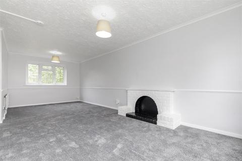 16 Brierly Gardens, London, E2 0TE