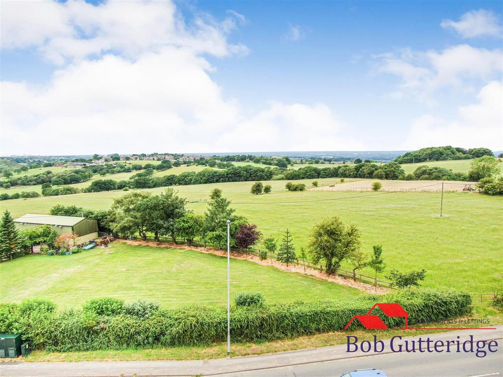 Audley Road, Newcastle, Staffs 4 bed detached house £325,000