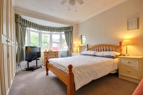 48 Derrymore Road, Willerby, Hull, HU10 6ET