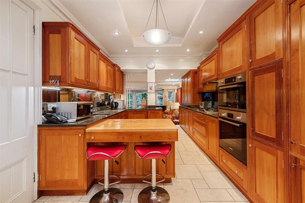 46 Tournay Road Lo-4.jpg