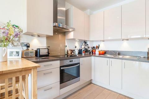 1 bedroom flat for sale, Horizon House, Battersea Reach SW18