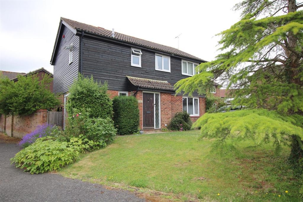Brook Road, Horsham 4 bed detached house for sale £550,000