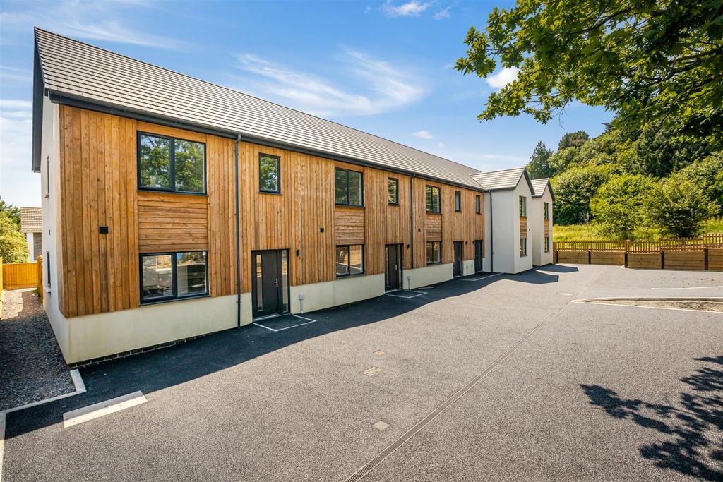 A02 - Kennicott Place, Totnes - 230614.jpg