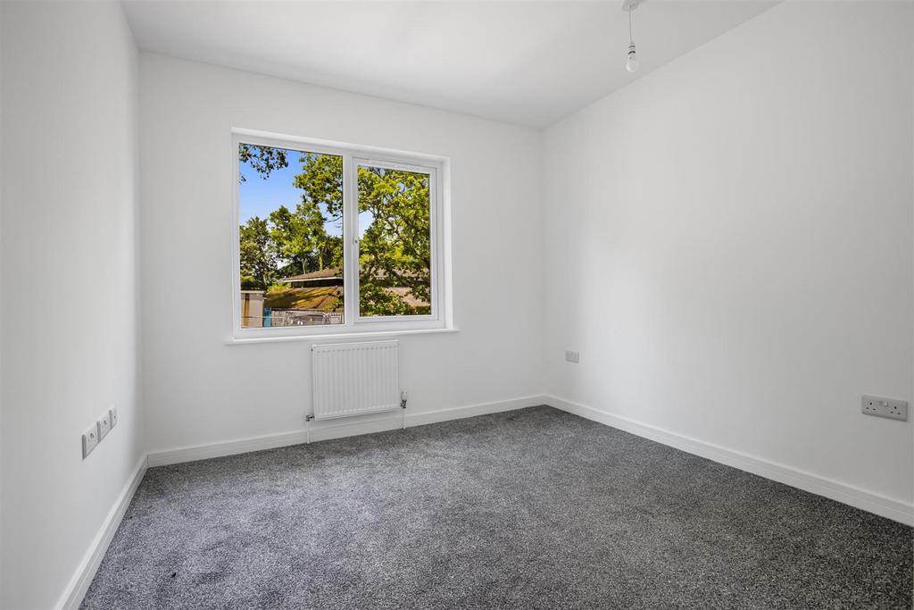 A11 - Kennicott Place, Totnes - 230614.jpg