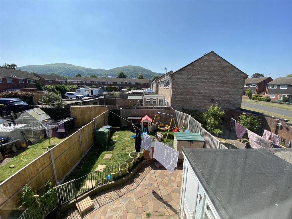 Orford Way, Malvern 3 bed terraced house £229,950
